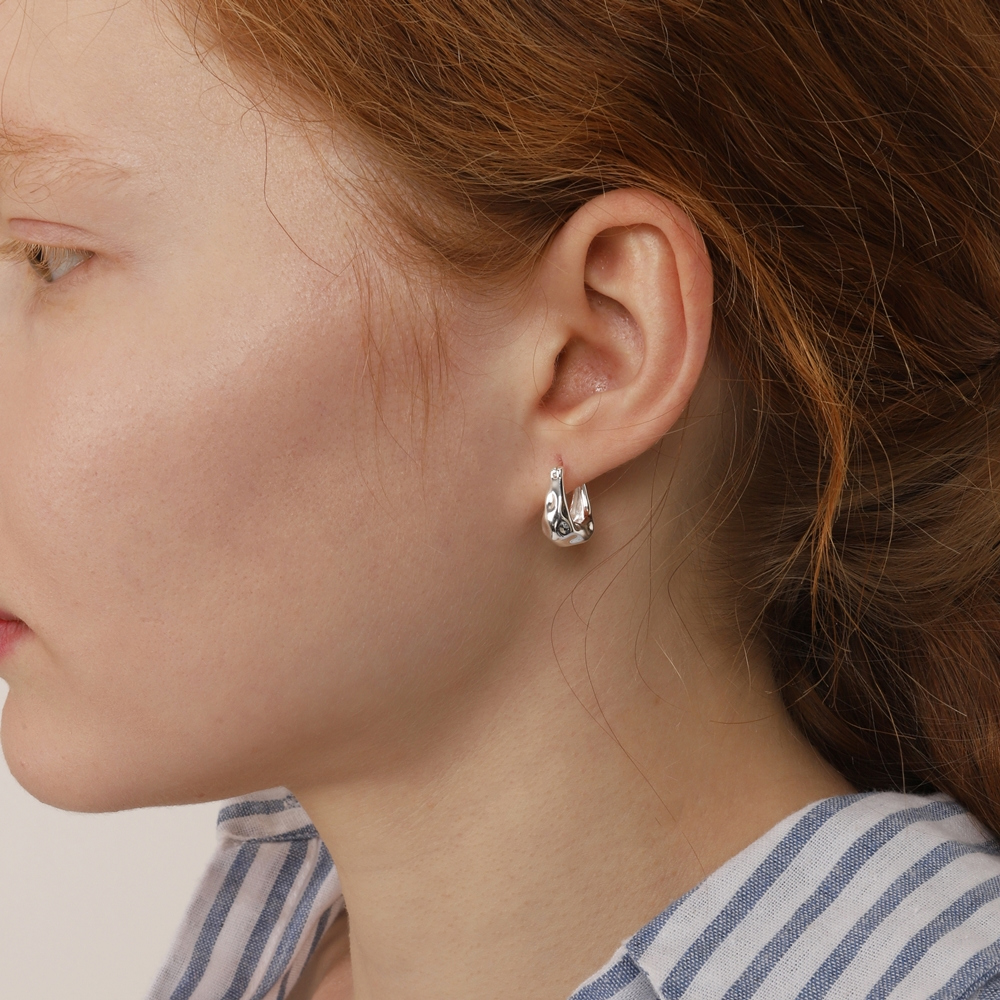 Ozel ES048E Premium Craftsmanship - [Celeb Pick] Silver925 Handmade Hammered Hinge Earrings ES048E