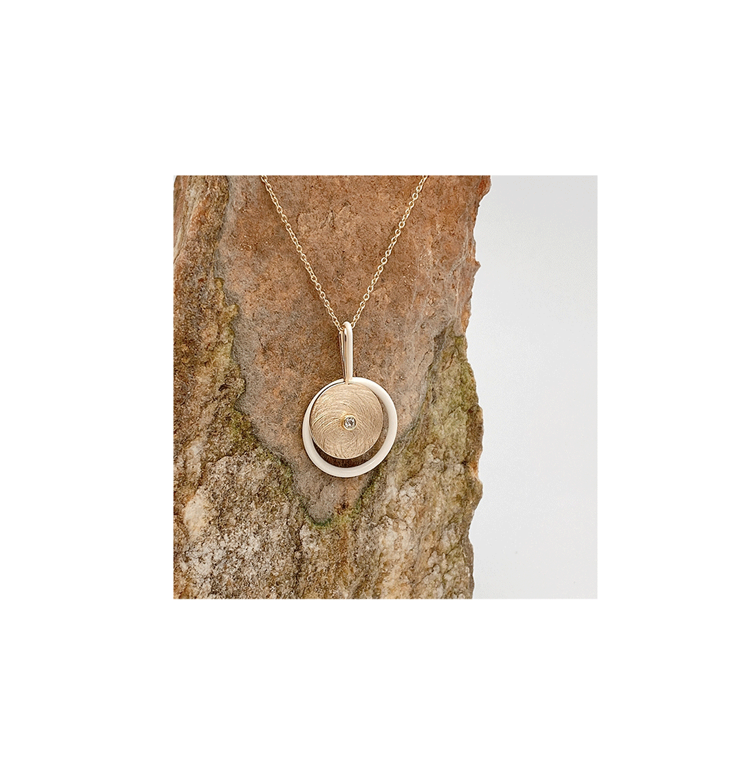 Ozel PB007N Premium Craftsmanship - Eclipse Necklace PB007N