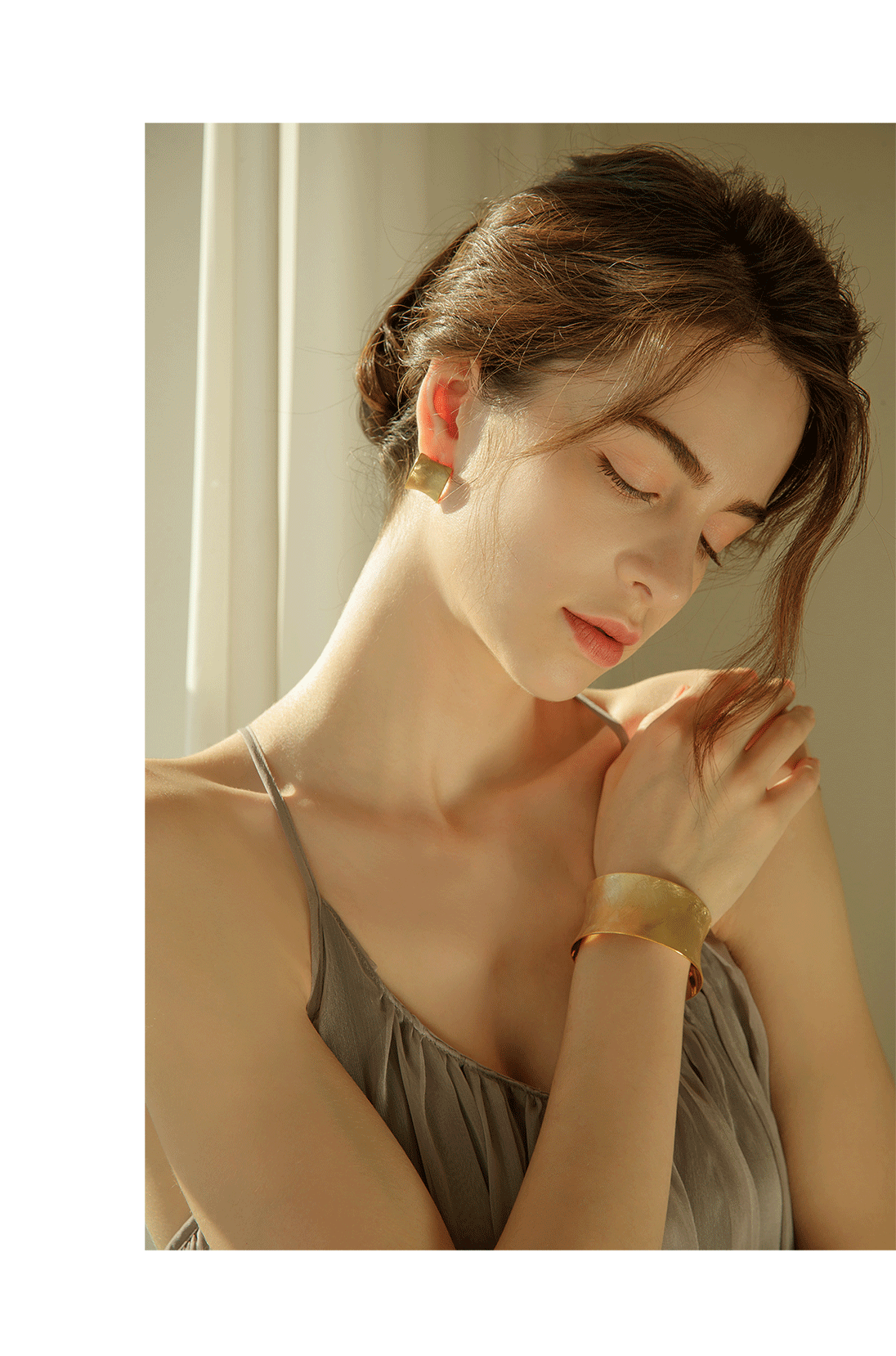 Minimalist Brass Jewelry PB026B - Favorite among K-Drama Actresses