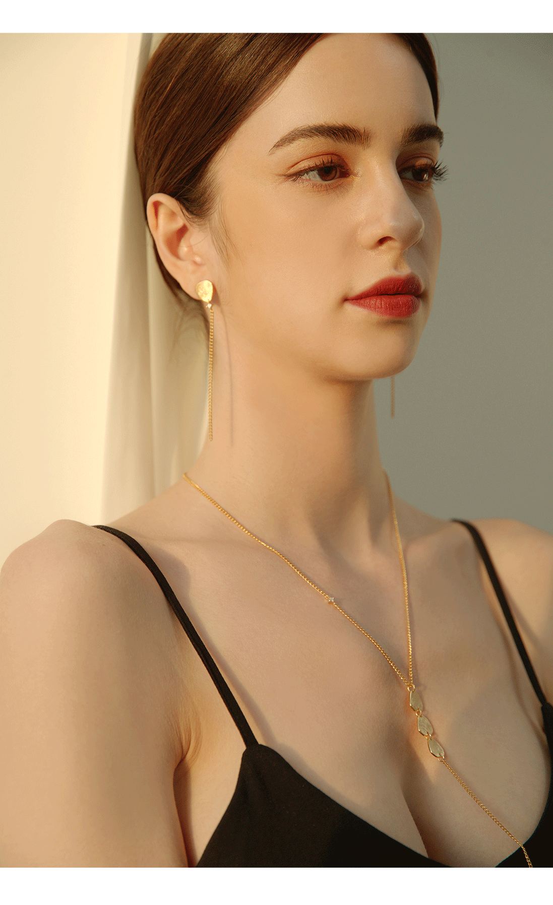 Ozel PB035N Premium Craftsmanship - Rocher Necklace PB035N