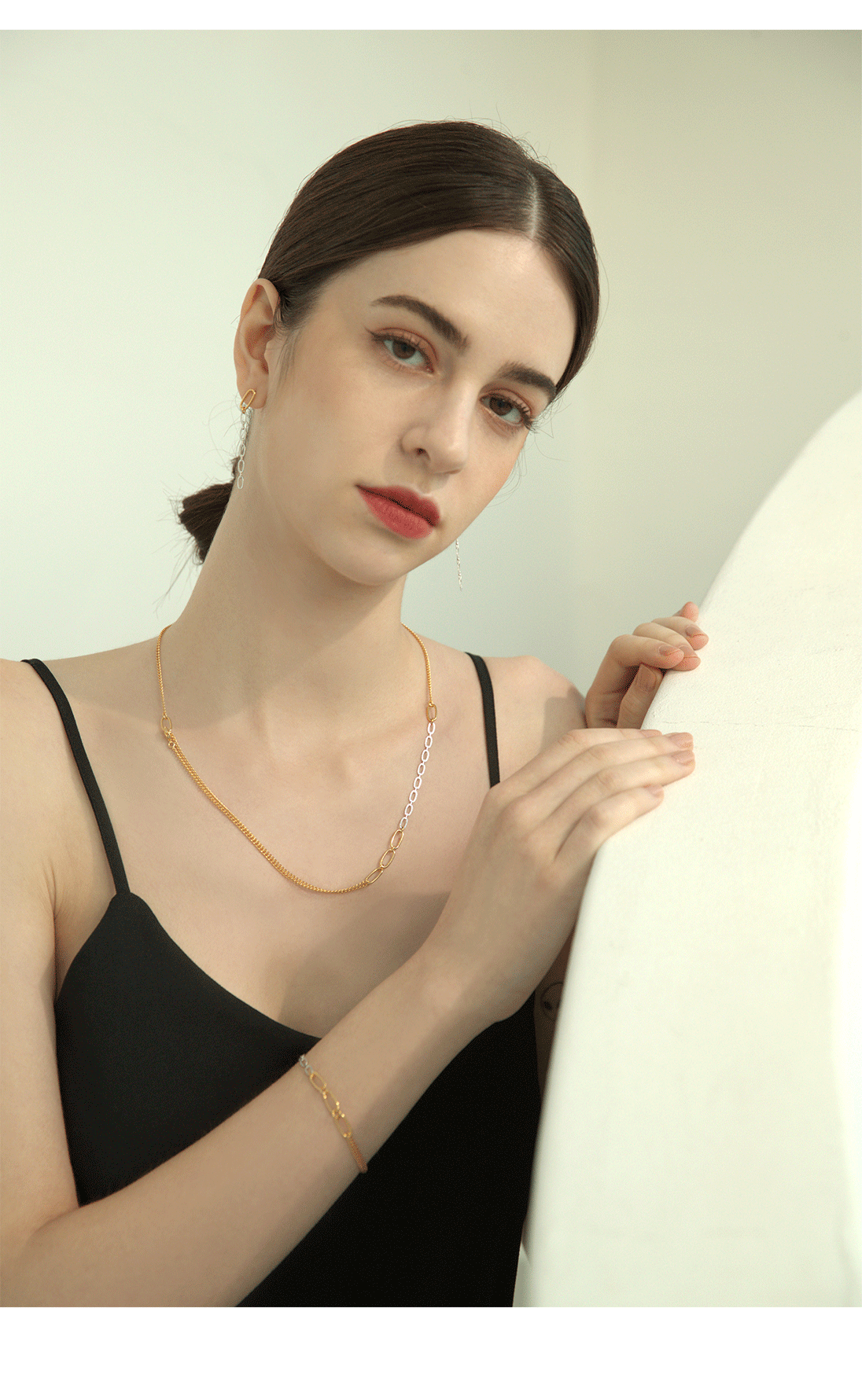 Lunar Necklace PB038N PB038N Styling Look - Global B2B Wholesale Accessory