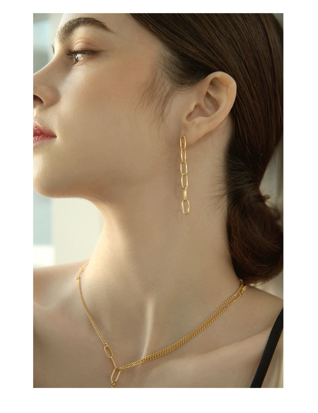 [Celeb Pick] Solar Earrings PB039E PB039E Styling Look - Global B2B Wholesale Accessory