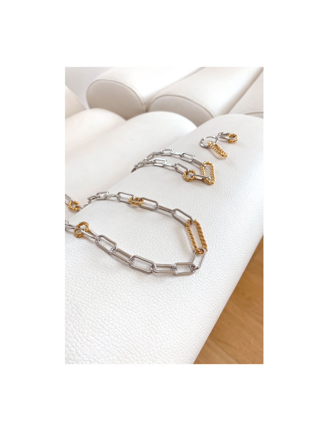 [Celeb Pick] Ripple Necklace PB043N PB043N Styling Look - Global B2B Wholesale Accessory