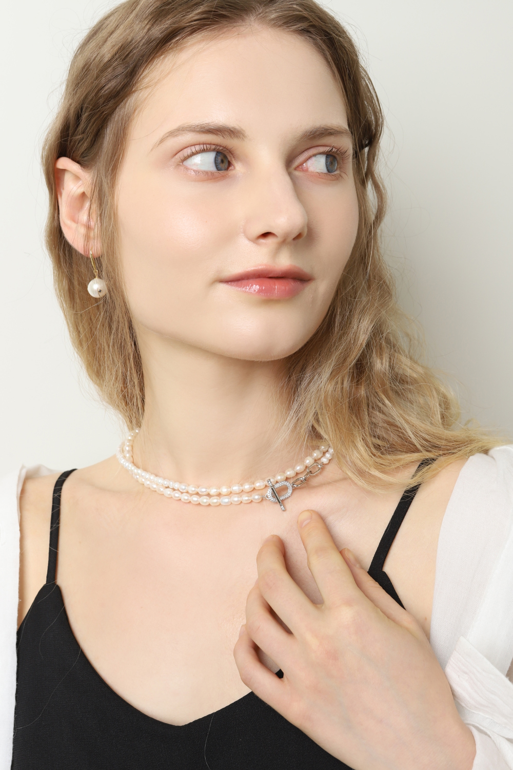 Ozel PB045-5N Premium Craftsmanship - [Celeb Pick] Fresh Water Pearl Linked Chain Necklace with Toggle & Bar PB045-5N