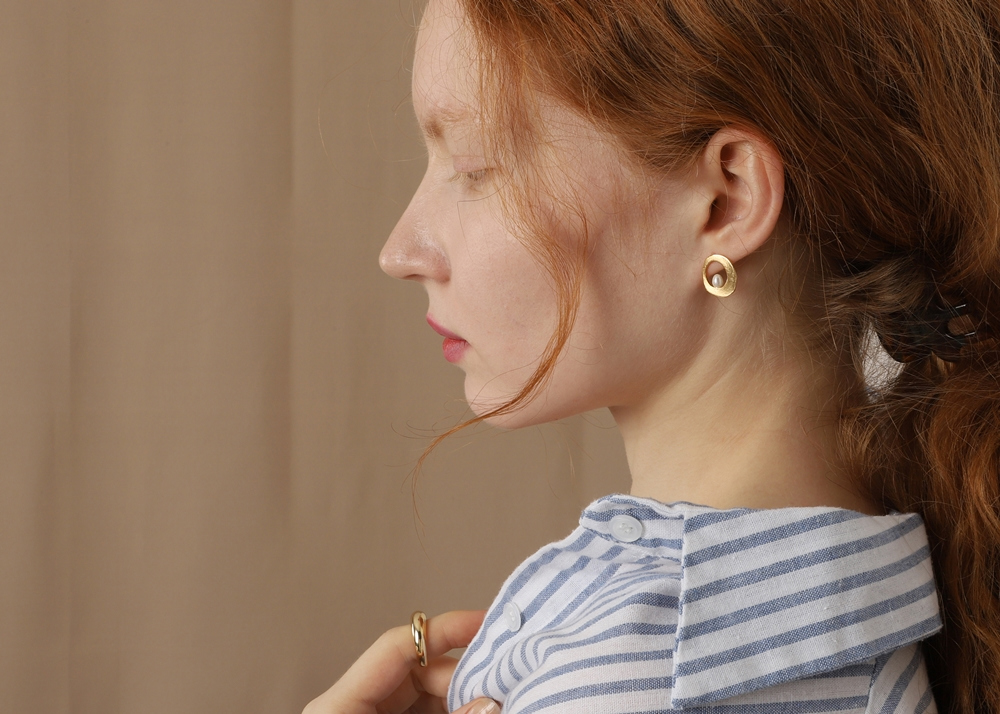 Fresh Water Pearl Freecurve Matt Texture Coin Objet Earrings PB070E PB070E Styling Look - Global B2B Wholesale Accessory