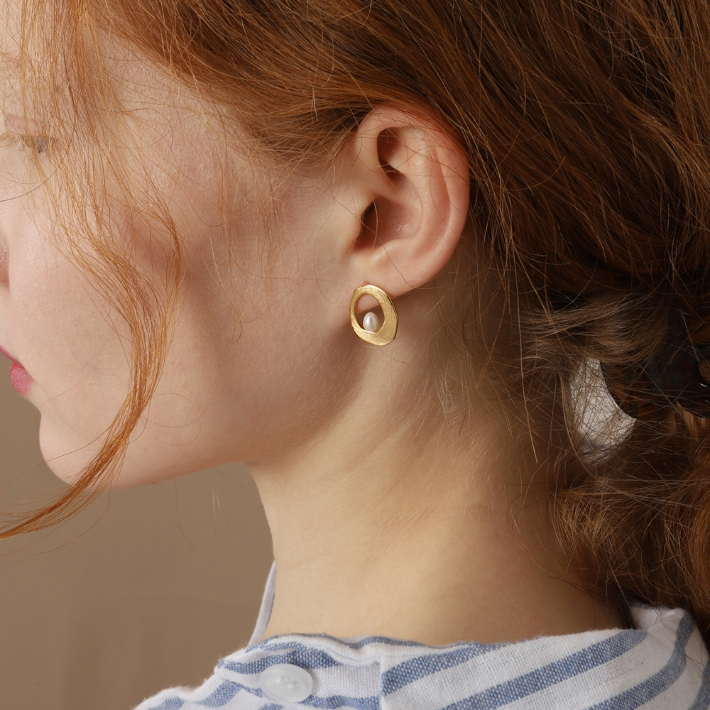 Minimalist Fresh Water Pearl Jewelry PB070E - Favorite among K-Drama Actresses
