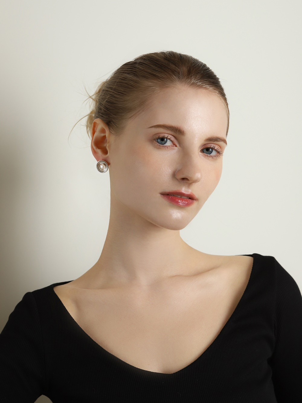 Ozel PB125E Premium Craftsmanship - Fresh Water Pearl Twister Earrings PB125E