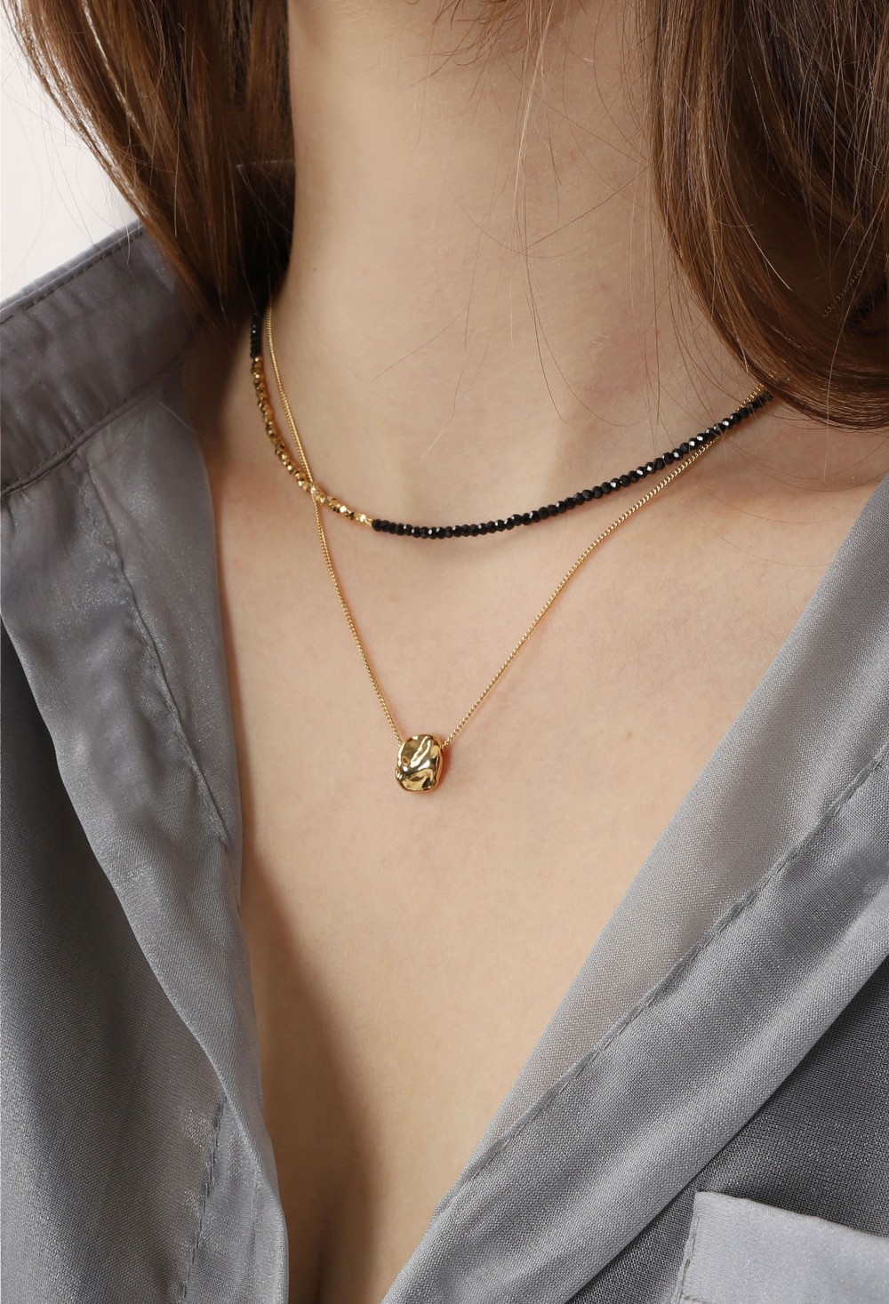 [Celeb Pick] Silver925 Natural Shape Coin Necklace PS064N PS064N Styling Look - Global B2B Wholesale Accessory