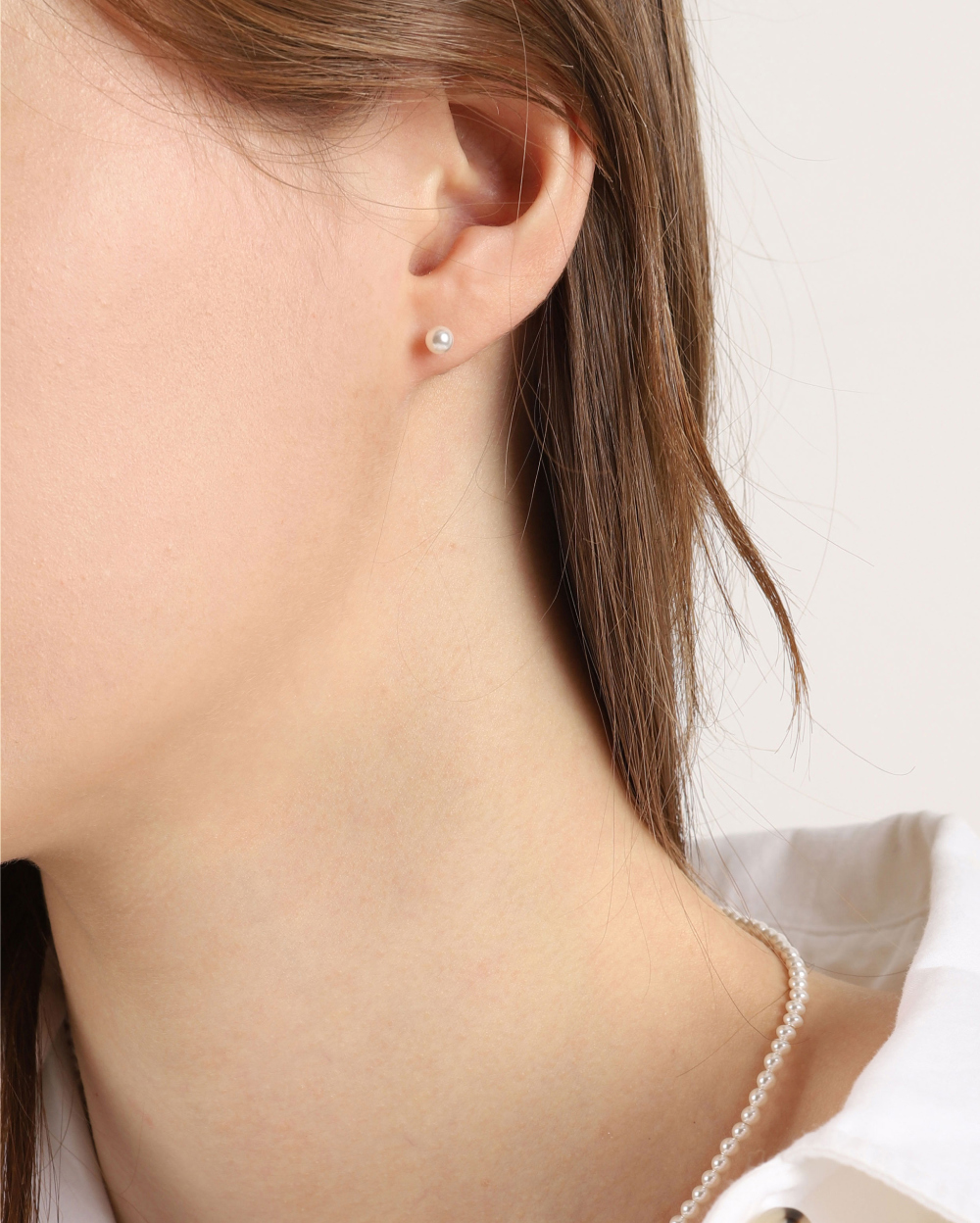 Silver925 SW Pearl Earrings 4mm PS083E PS083E Styling Look - Global B2B Wholesale Accessory