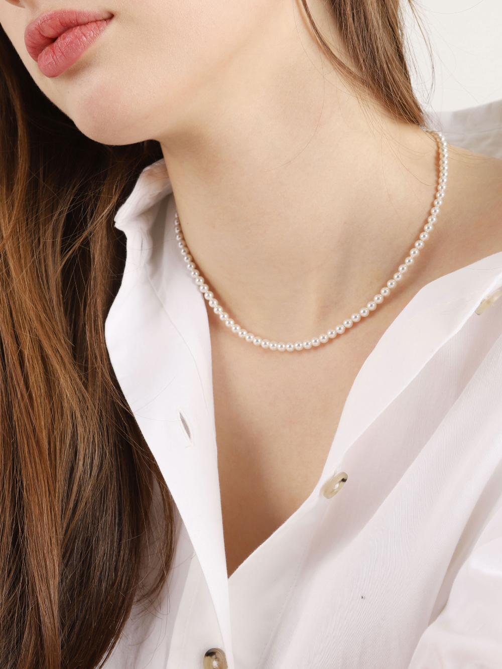 [Celeb Pick] Silver925 SW Pearl Necklace 10mm PS083N PS083N Styling Look - Global B2B Wholesale Accessory