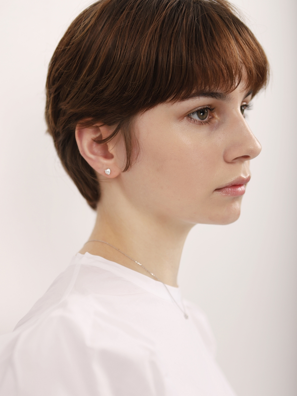[Celeb Pick] Silver925 Moissanite 0.5ct Heart Shape Cut Earrings PS116E PS116E Styling Look - Global B2B Wholesale Accessory