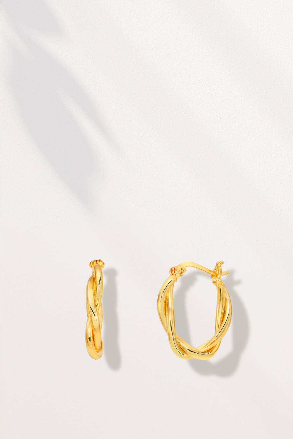 OZEL Silver925 Twisted Line Hoop Earrings ES054E Main Photography