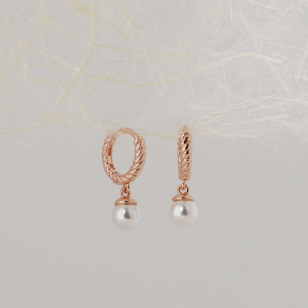 OZEL Silver925 Mini Drop Pearl Rosegold Twist Huggie Earrings ES090E Main Photography