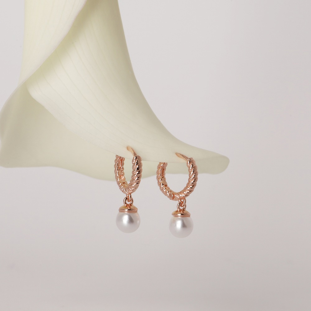 Silver925 Mini Drop Pearl Rosegold Twist Huggie Earrings ES090E Detail Cut