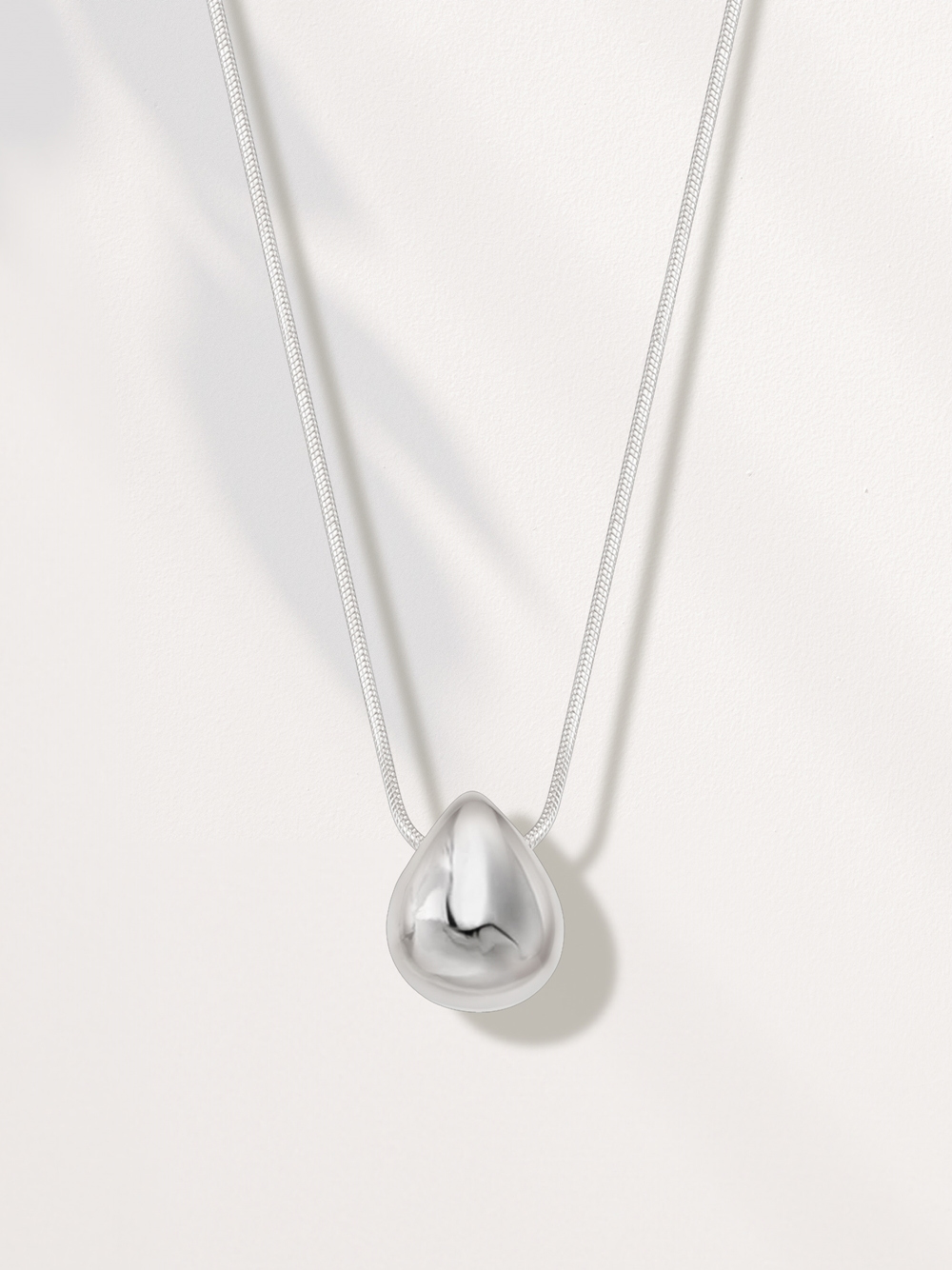 OZEL Silver925 Glossy Teardrop Snake Chain Necklace ES179N Main Photography