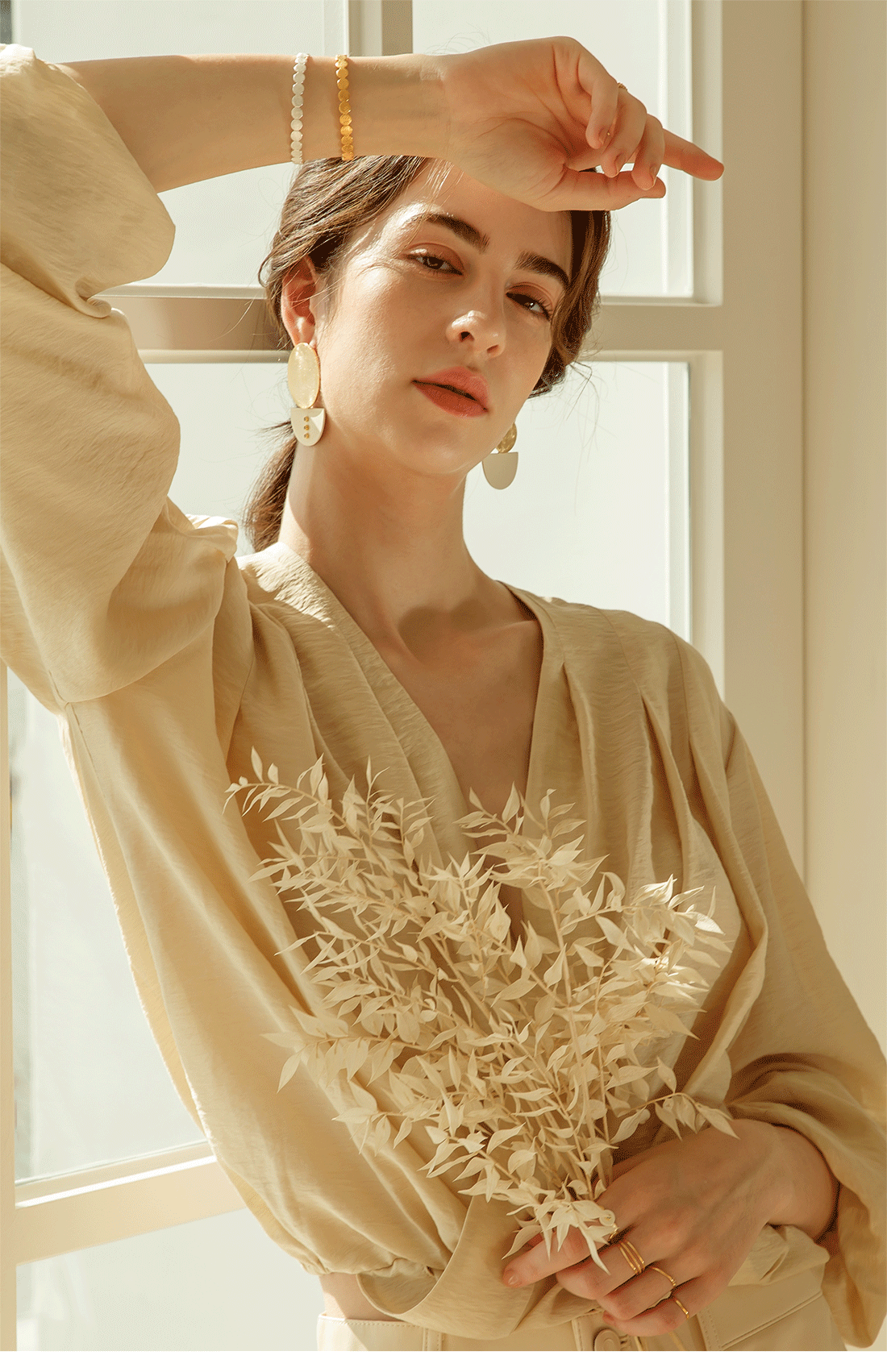 OZEL [Celeb Pick] ODD Earrings PB009E Main Photography