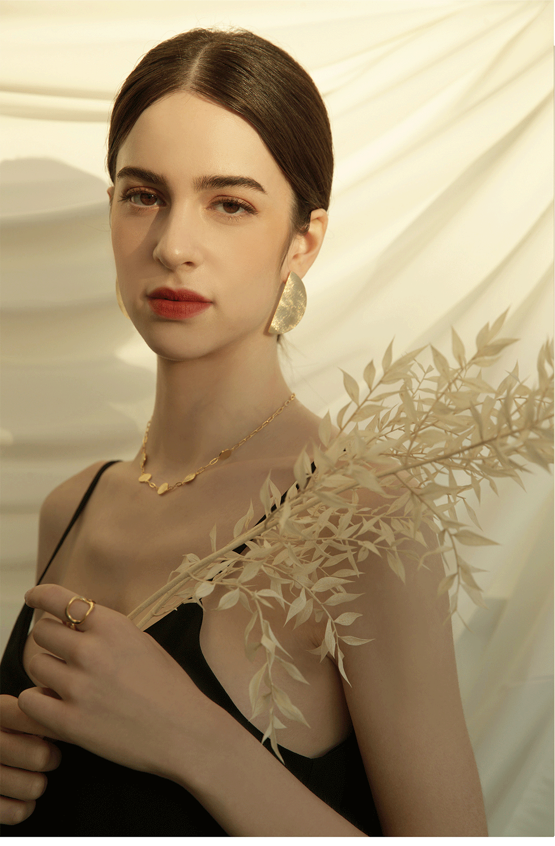 OZEL Nova Necklace PB016N Main Photography
