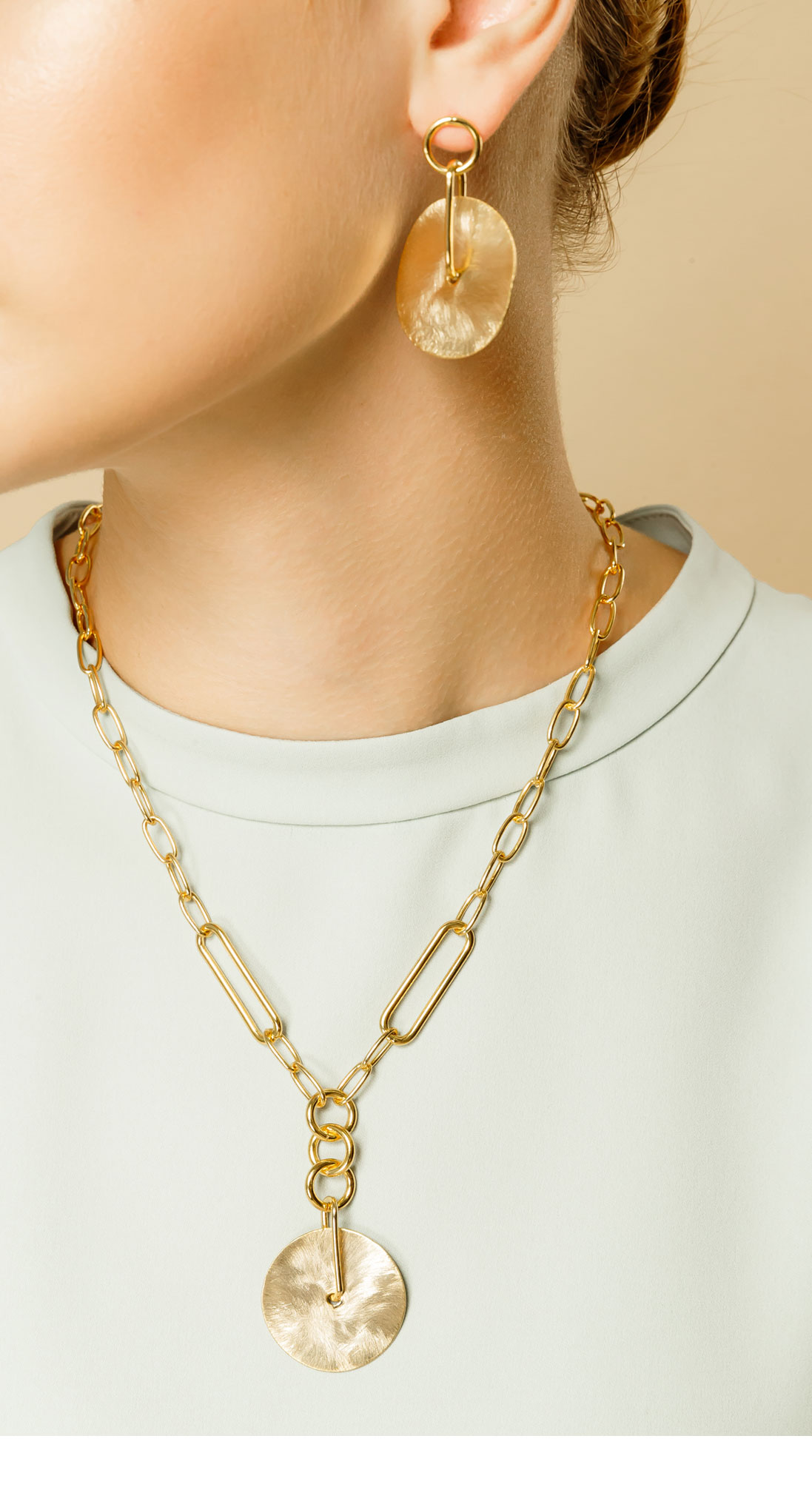 Well Necklace PB020N Detail Cut