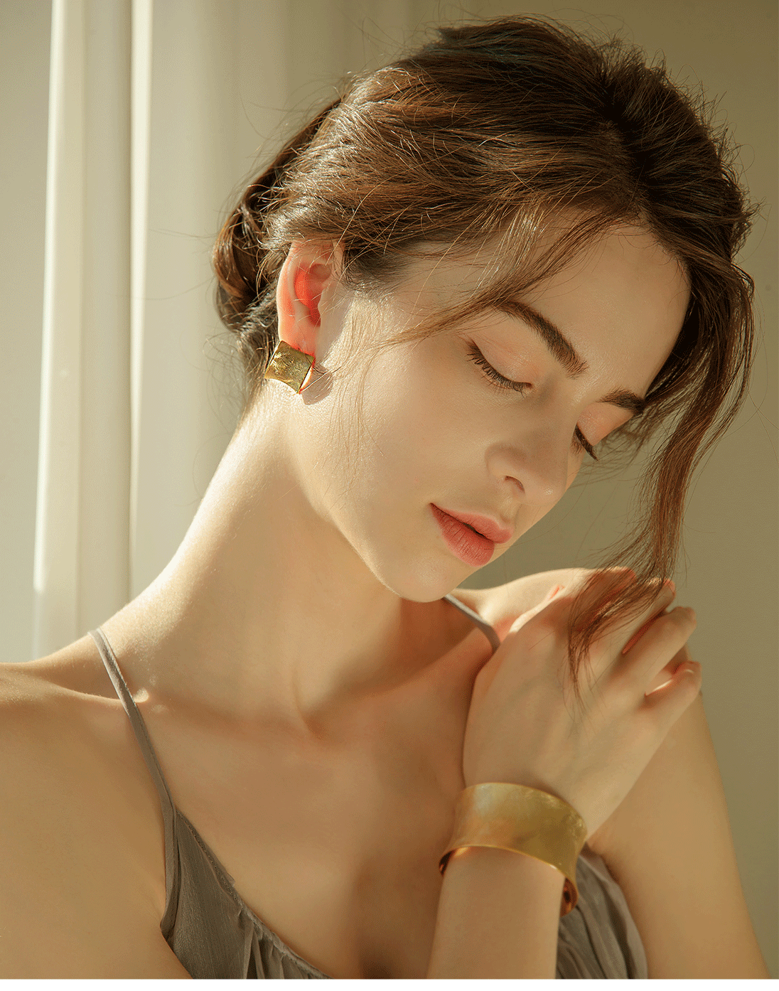 OZEL [Celeb Pick] Vive Earrings PB021E Main Photography