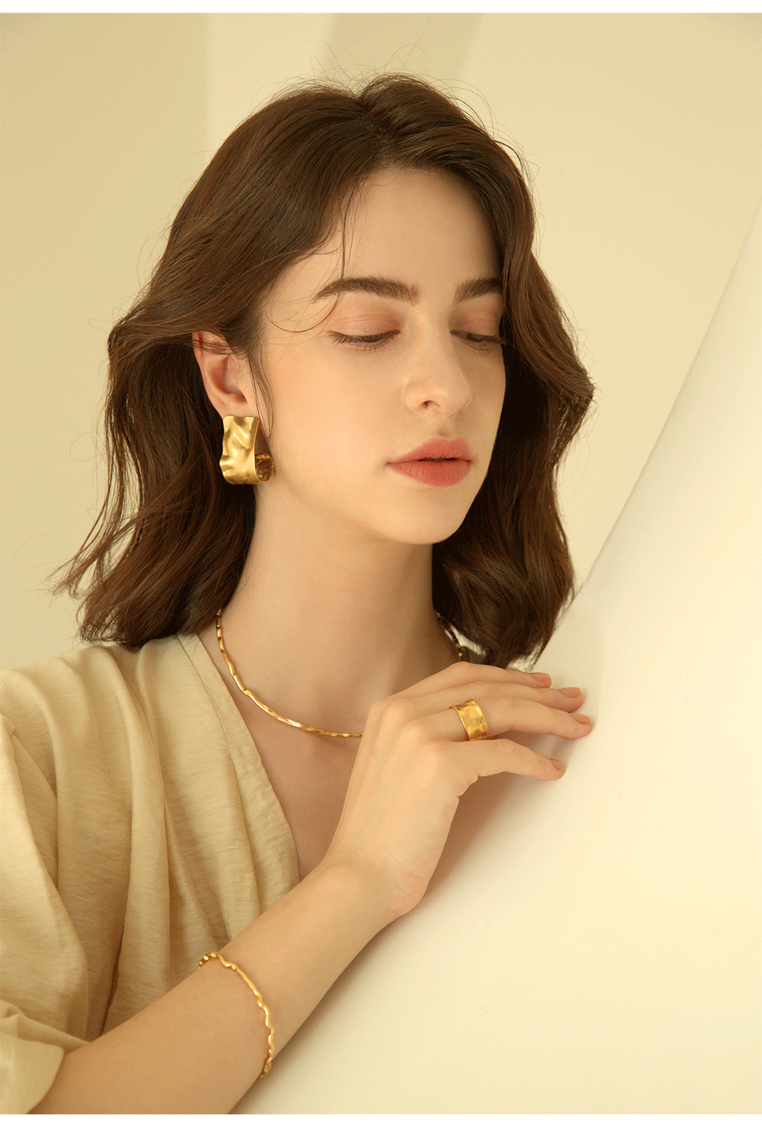 Liebe Earrings PB031E Detail Cut