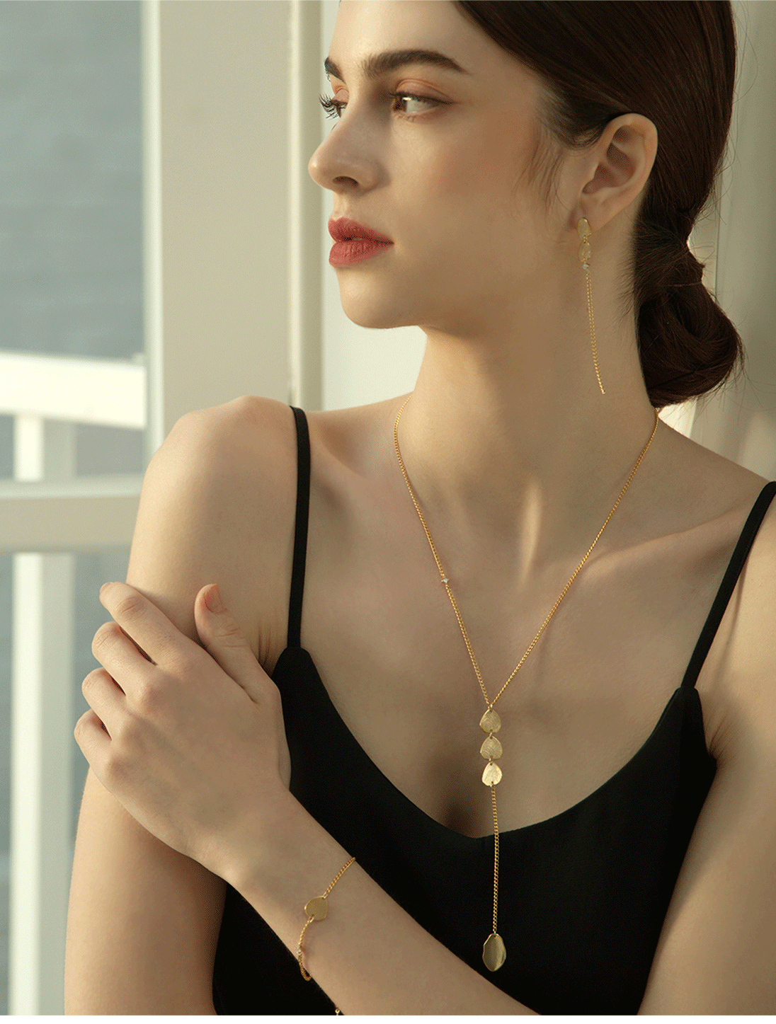 OZEL S.Rocher Earrings PB035E Main Photography