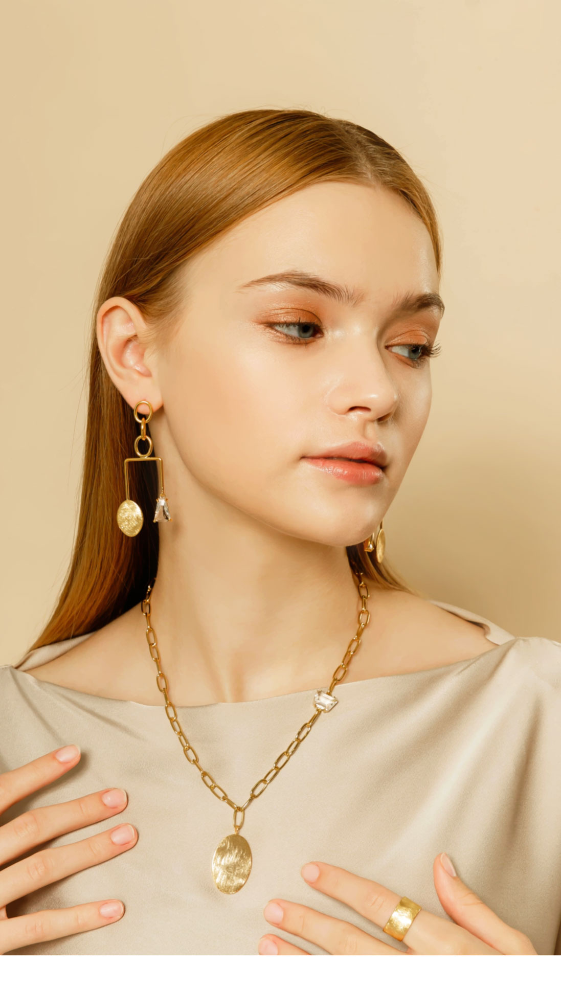 D.O II Earrings PB040-1E Detail Cut