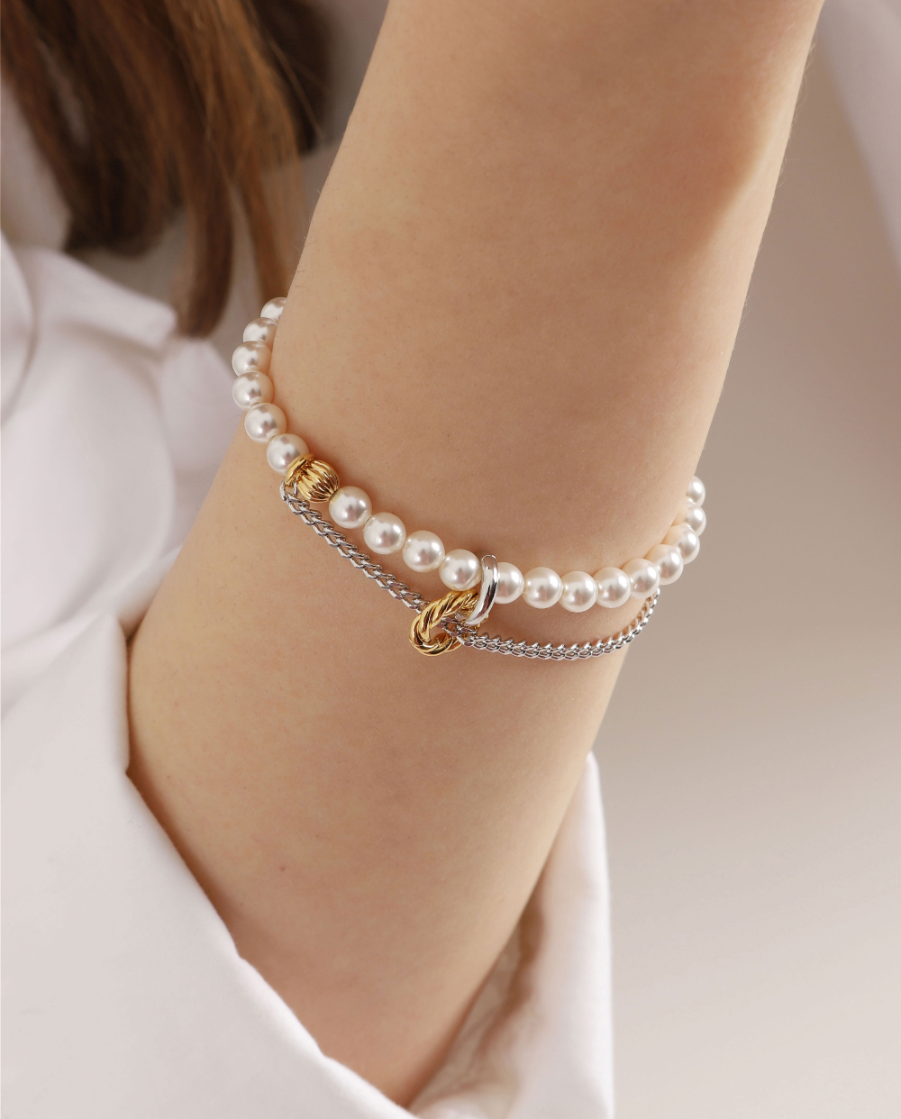 [Celeb Pick] SW Pearl Mix Chain Combi Bracelet PB060B Detail Cut