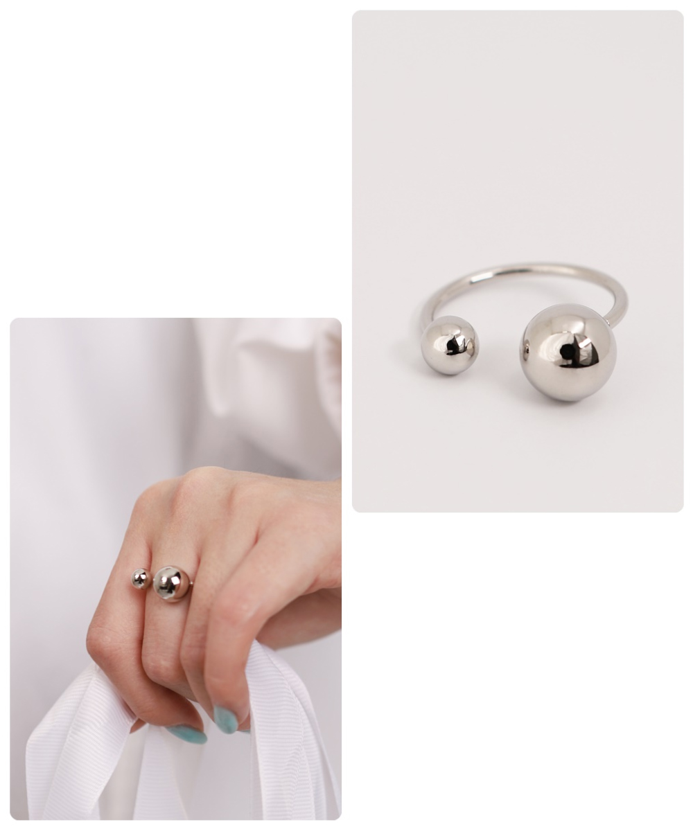 Unbalanced Two Balls Open Ring PB063R Detail Cut