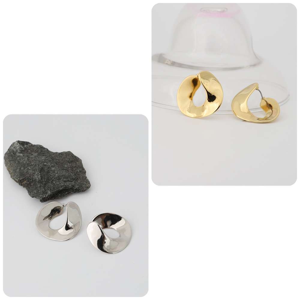 OZEL [Celeb Pick] Wave Metal Band Earrings PB102E Main Photography