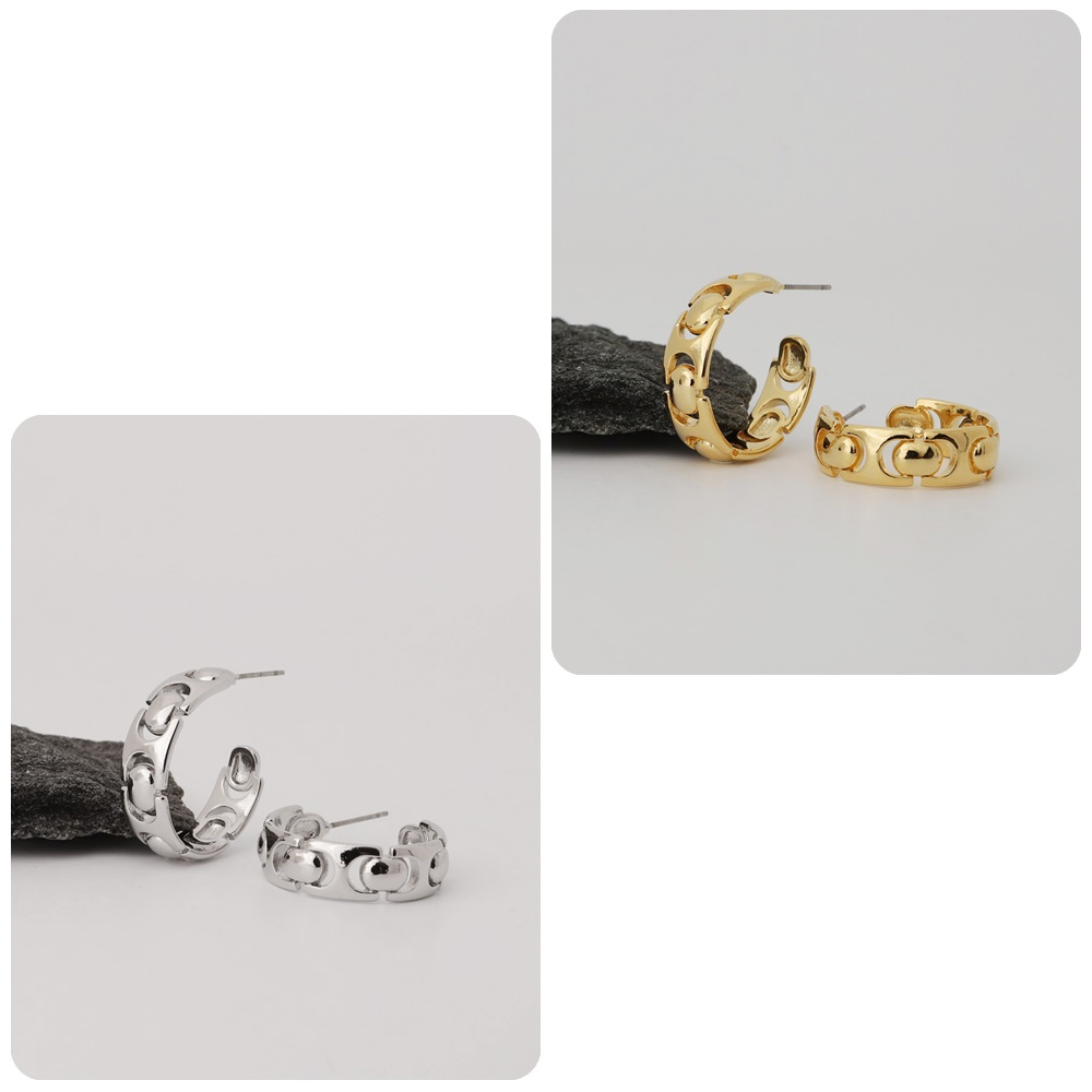OZEL [Celeb Pick] Chunky Metal Band Hoop Earrings PB106E Main Photography
