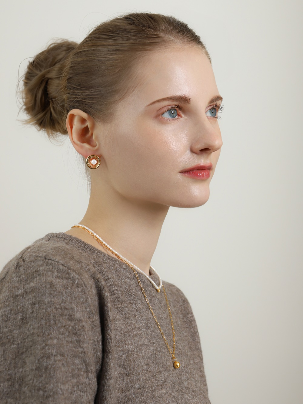 OZEL Fresh Water Pearl Twister Earrings PB125E Main Photography
