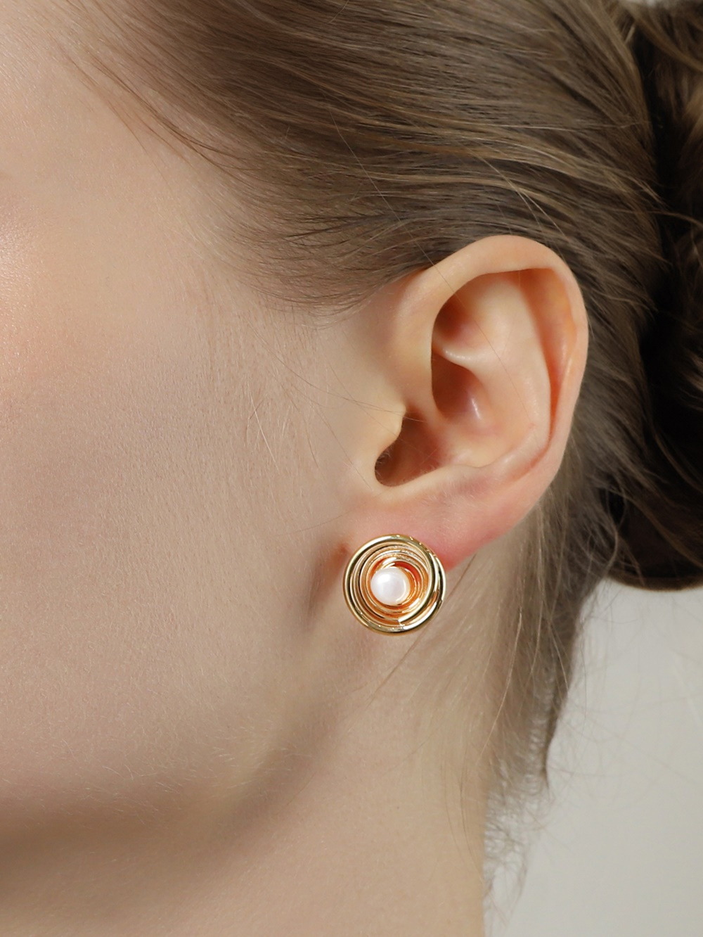 Fresh Water Pearl Twister Earrings PB125E Detail Cut