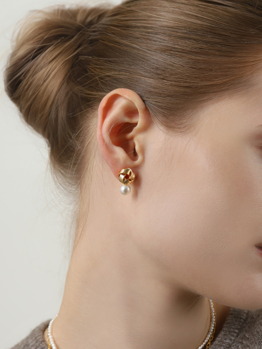 Fresh Water Pearl Wreath Earrings PB127E Detail Cut