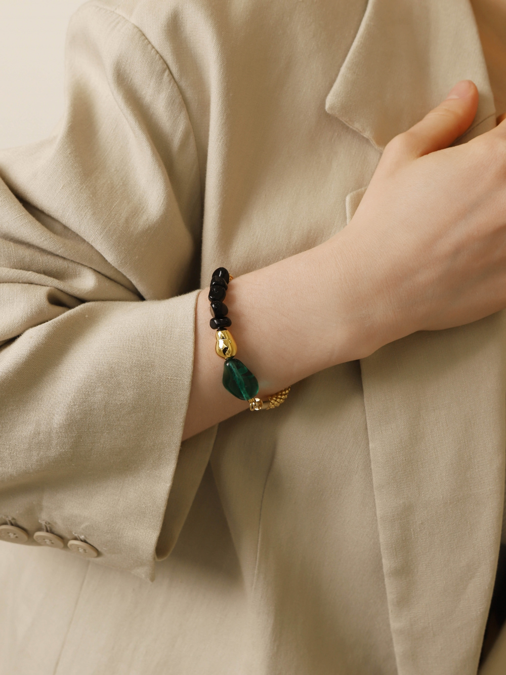 Natural Stone Unbalanced Moving Bracelet PB145B Detail Cut