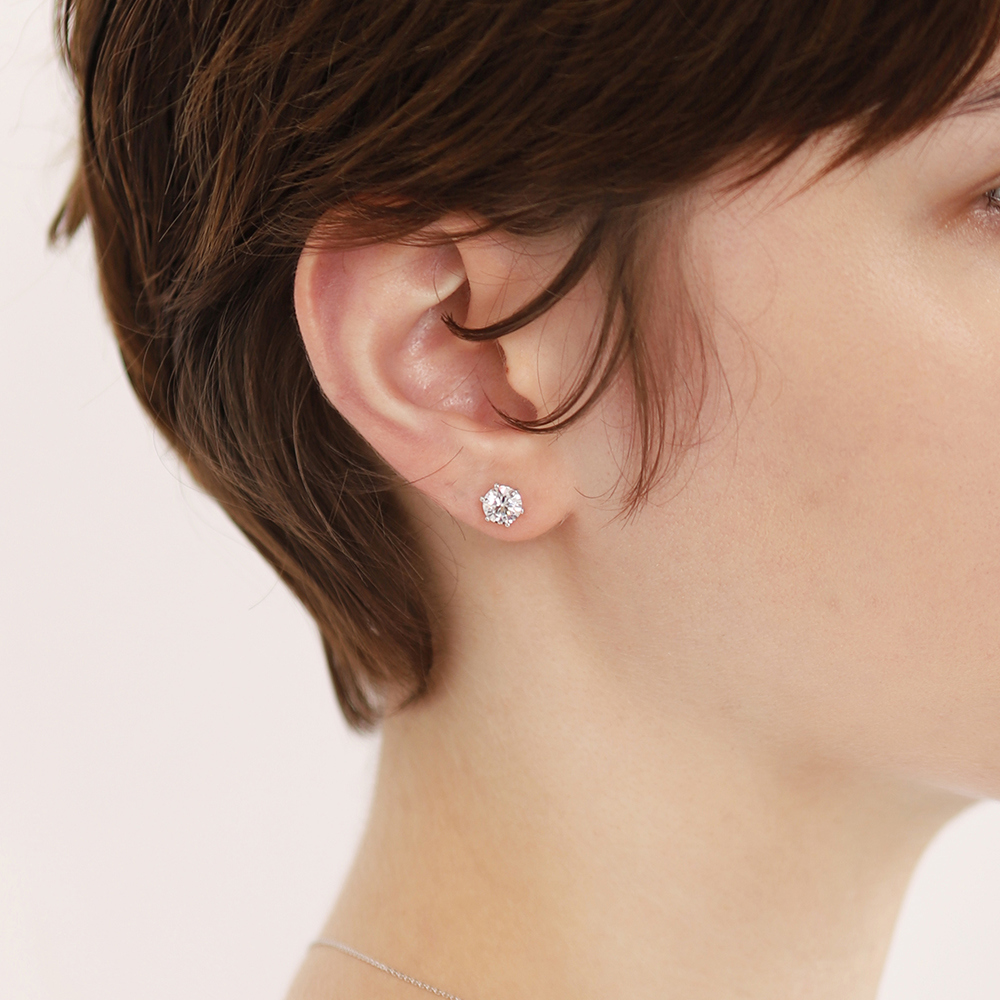 [Celeb Pick] Silver925 Moissanite 1ct Earrings PS109E Detail Cut