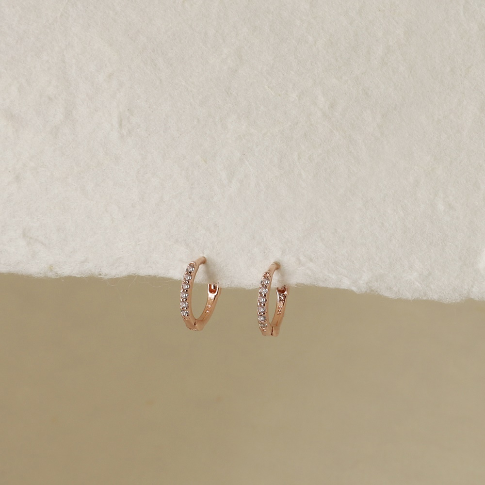 OZEL Silver925 Simple CZ Huggie Earrings PS124E Main Photography