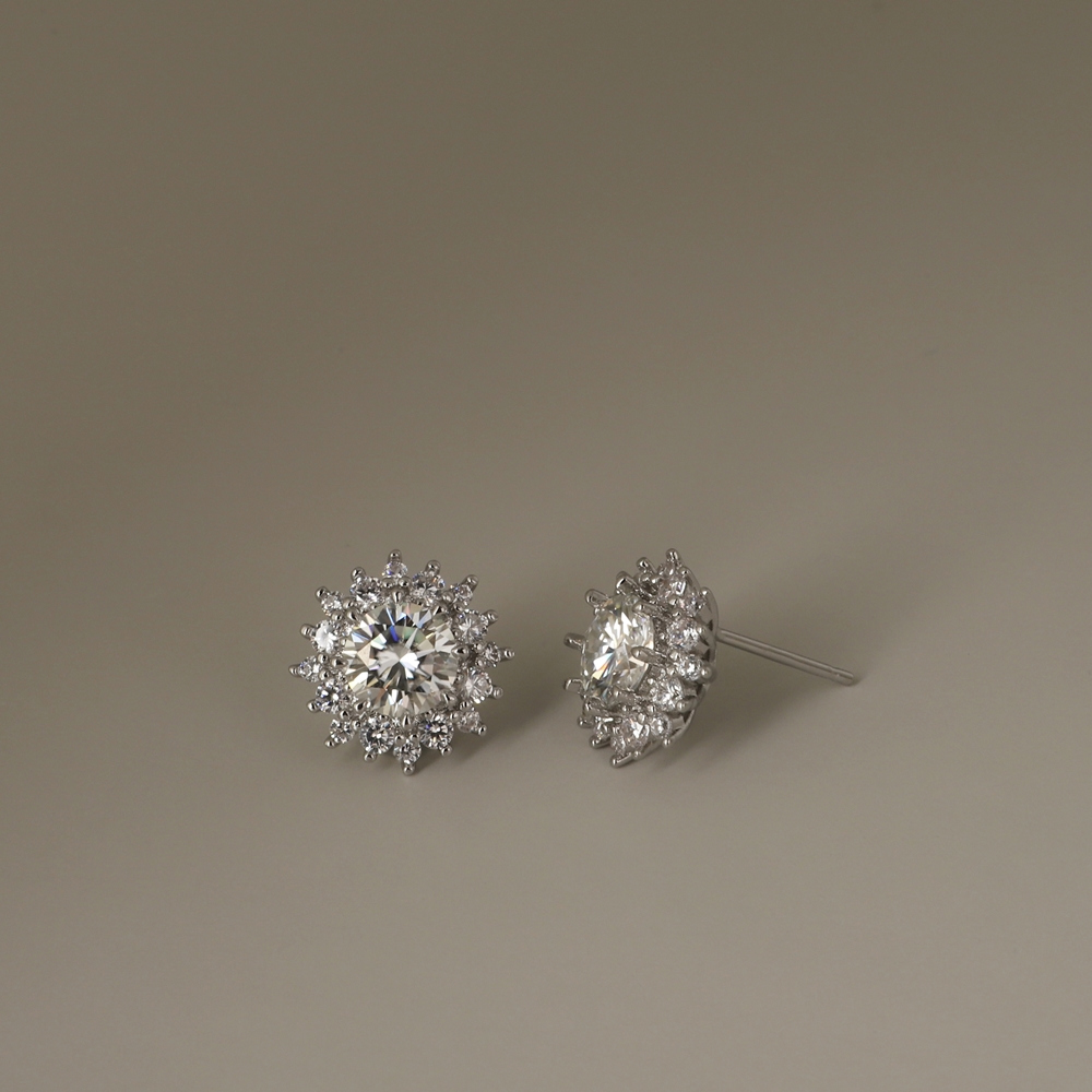 OZEL Silver925 Moissanite 1ct Halo Setting Earrings PS150E Main Photography