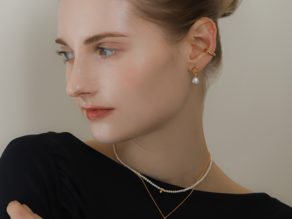 OZEL Silver925 Fresh Water Pearl Pebble Earrings PS165E Main Photography