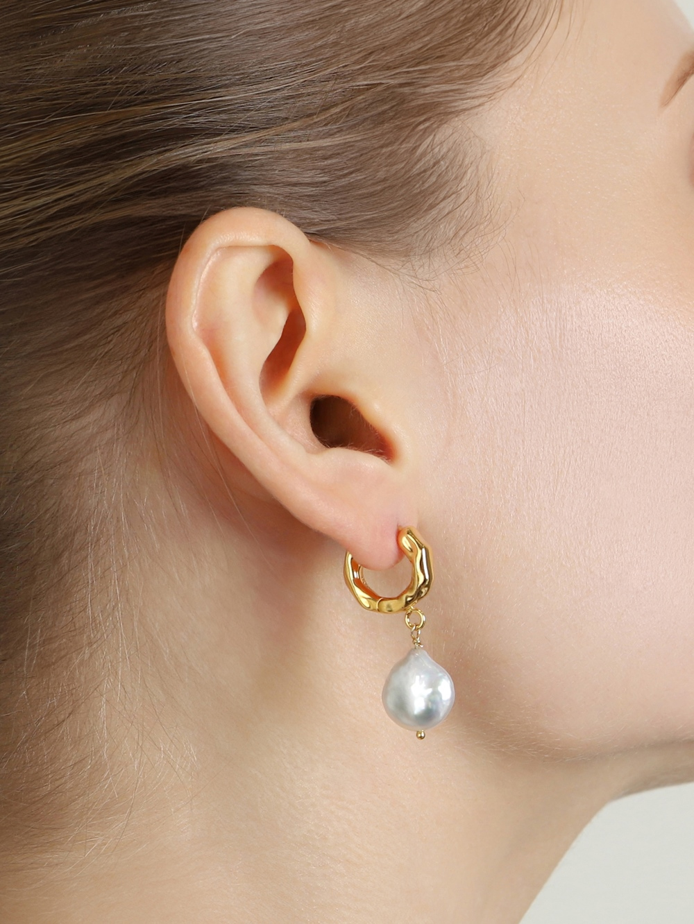 Silver925 Fresh Water Pearl Hammered Hoop Earrings PS172E Detail Cut