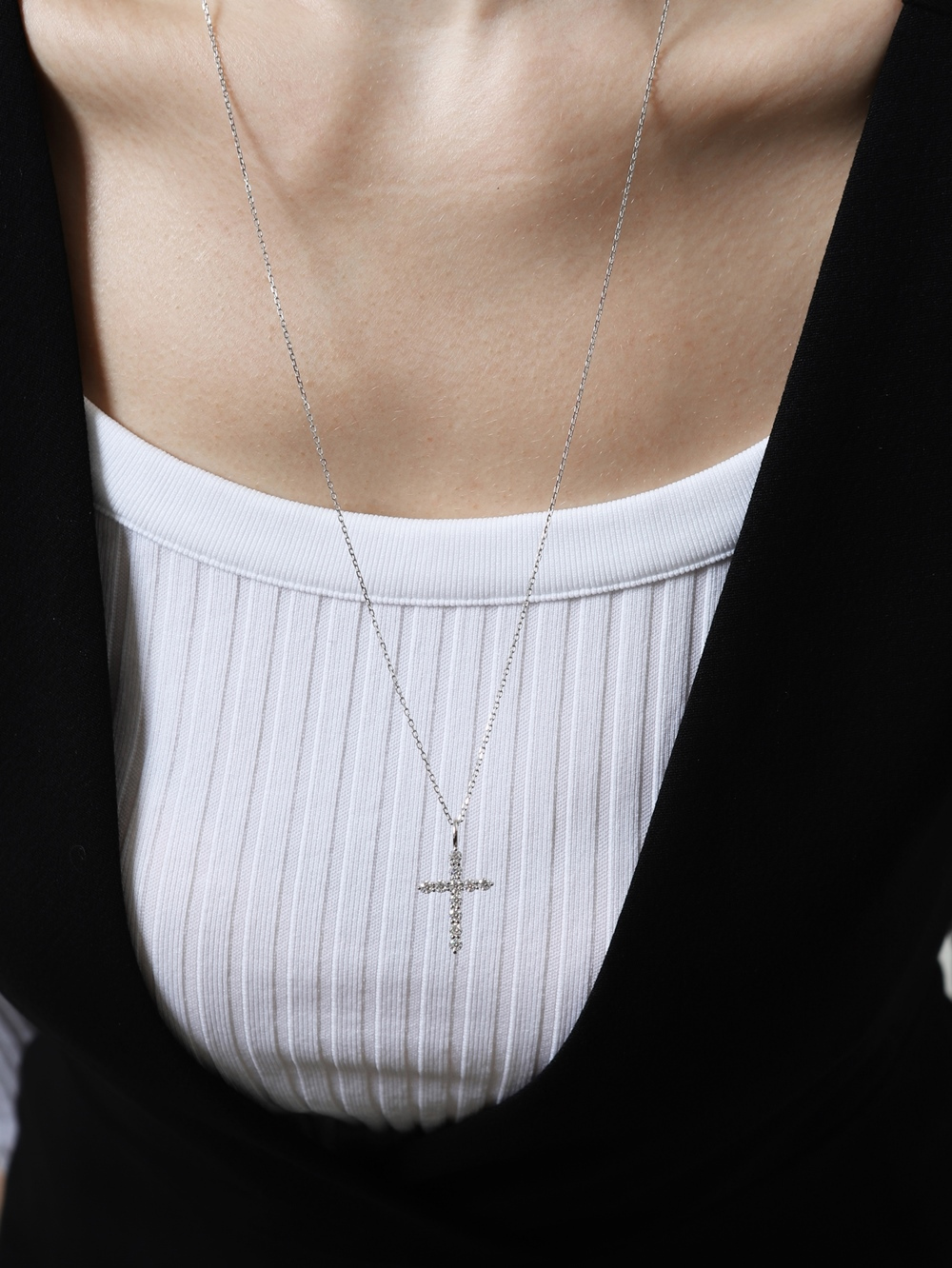 Silver925 Moissanite Cross Long Necklace PS174N Detail Cut