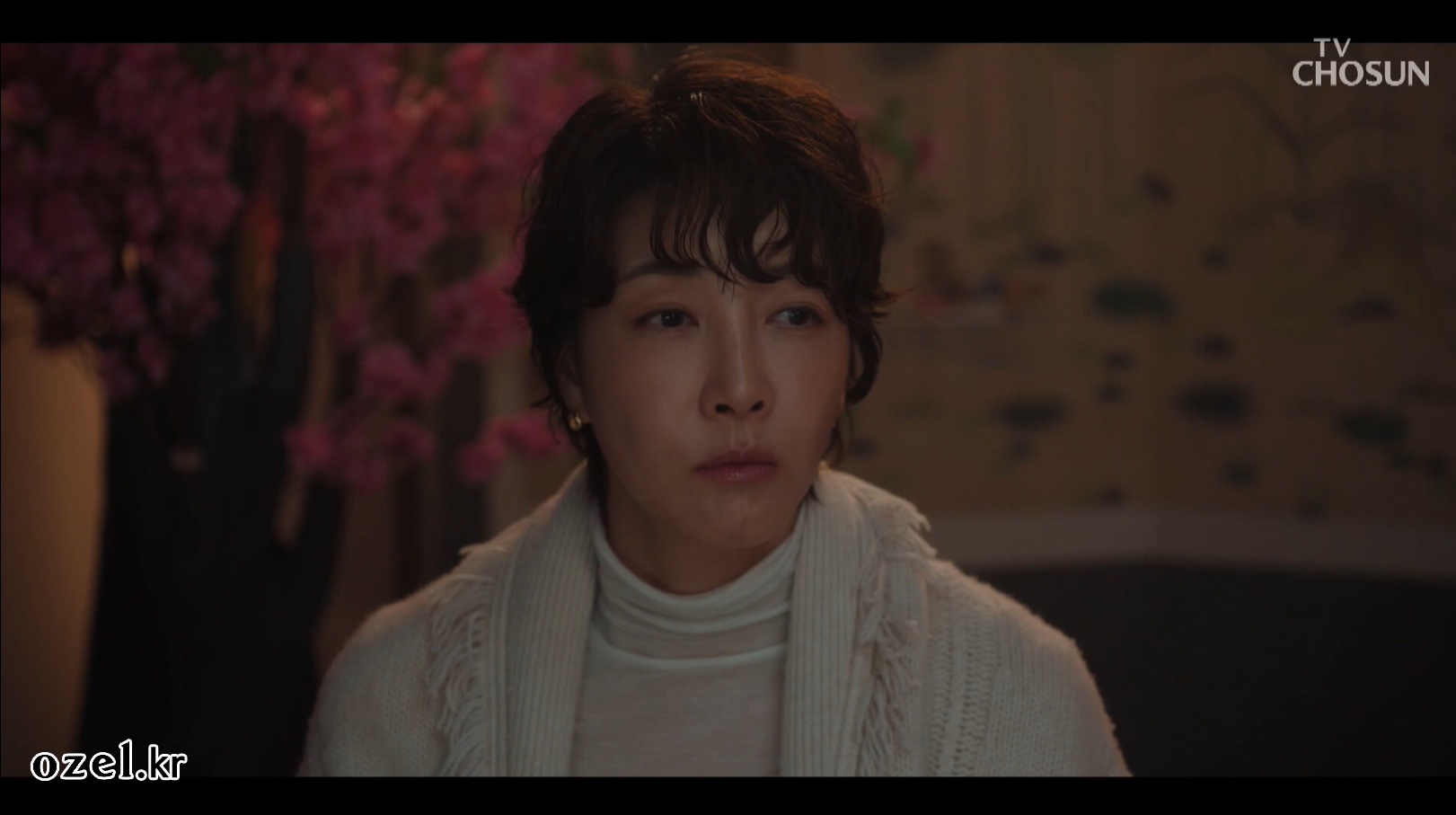 진서연 귀걸이 - TV조선 다음생은 없으니까 오젤(Ozel) 오젤 귀걸이 착용 화보 14