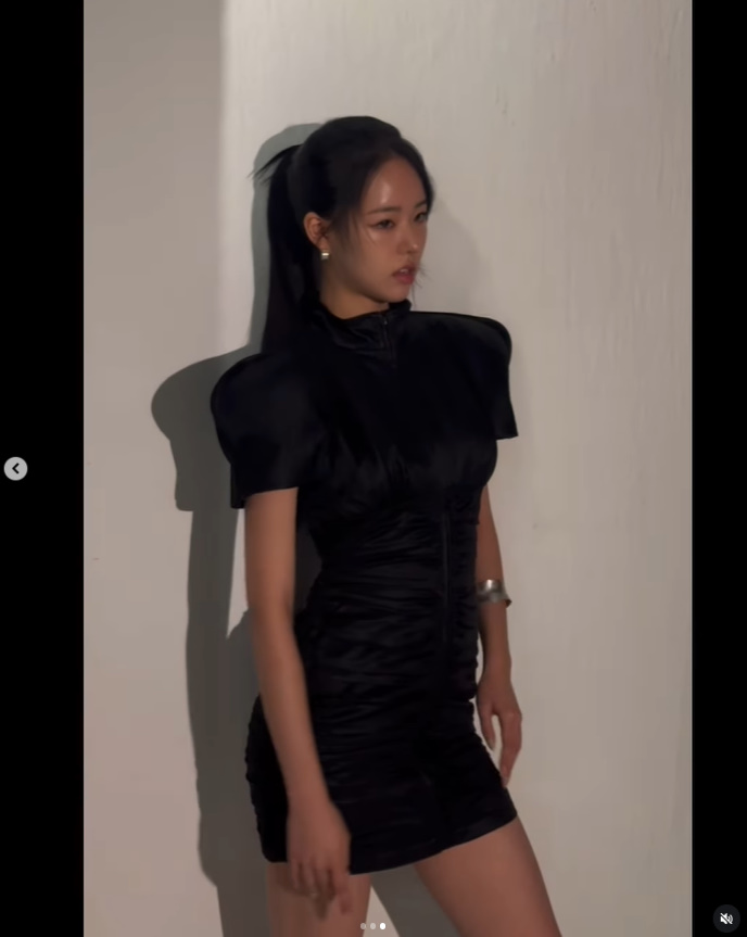 솔로지옥5 박희선 팔찌 - 박희선 공식 인스타그램 오젤(Ozel) 오젤 팔찌 착용 화보 10