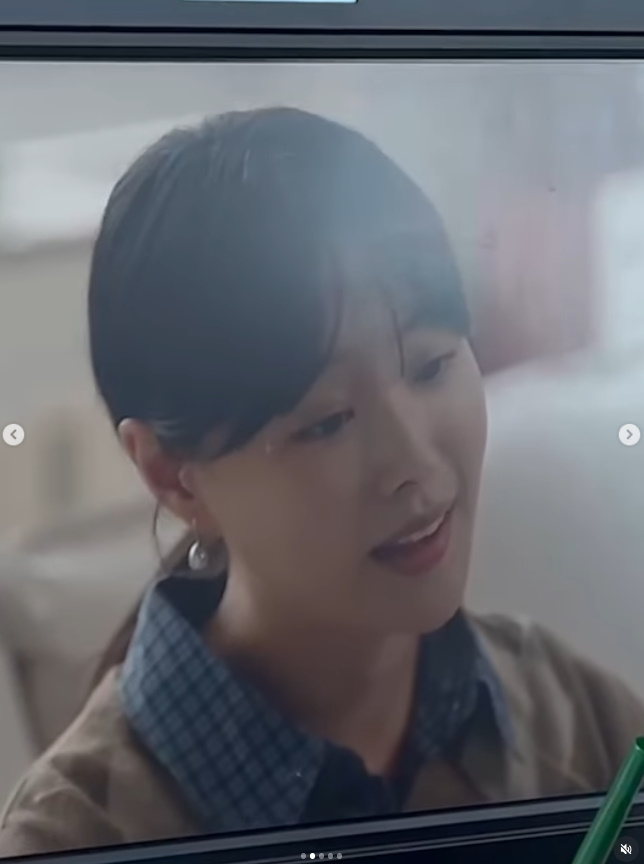 송지은 Earrings - Rose gold promise rings 5