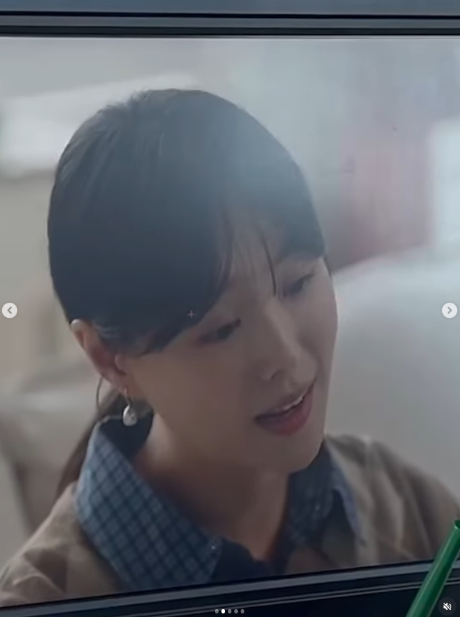 송지은 Earrings - Rose gold promise rings 9