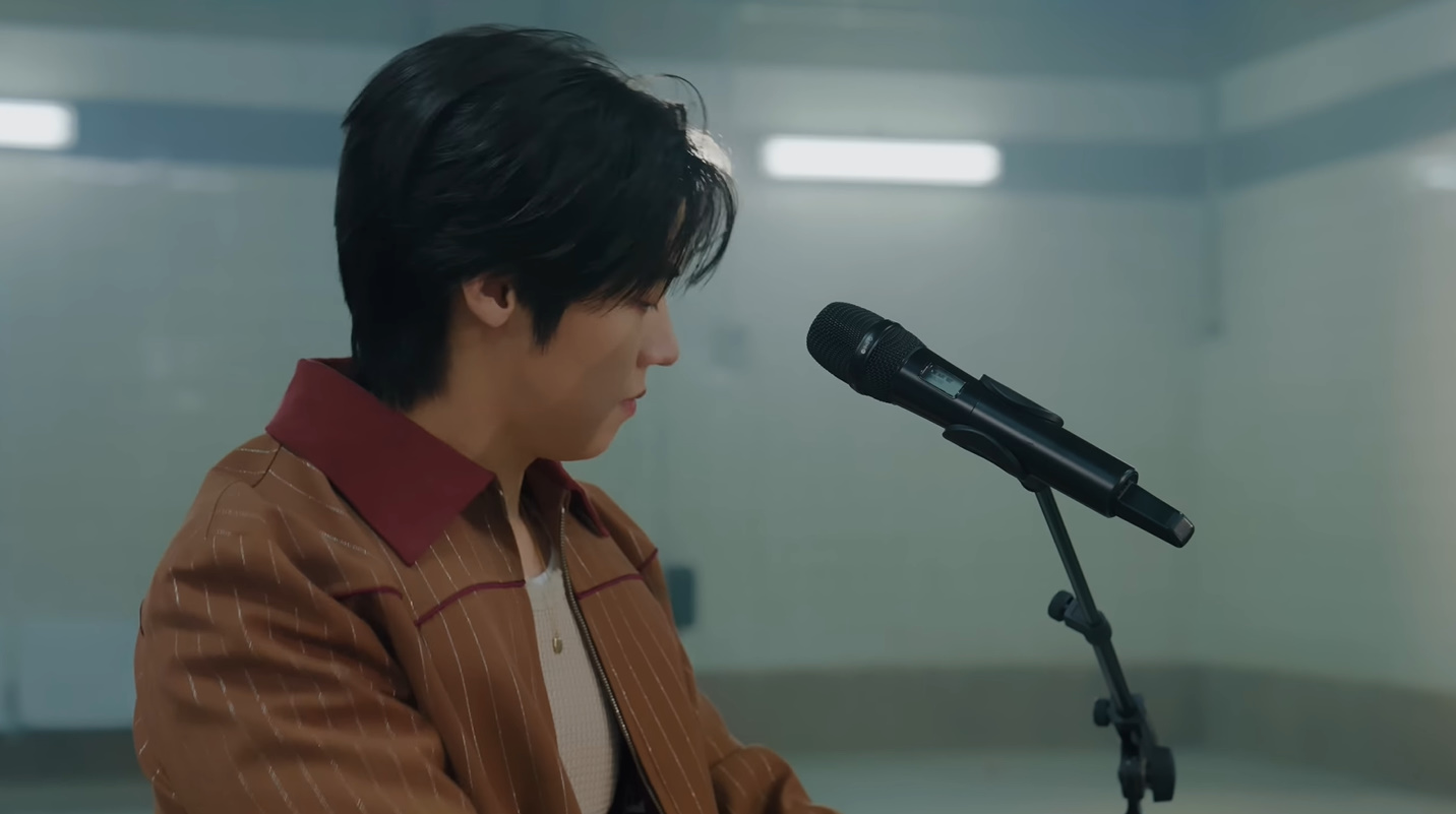 엔플라잉 이승협 목걸이 - 플래시백 스페셜 라이브 클립 유튜브 오젤(Ozel) 오젤 목걸이 착용 화보 5