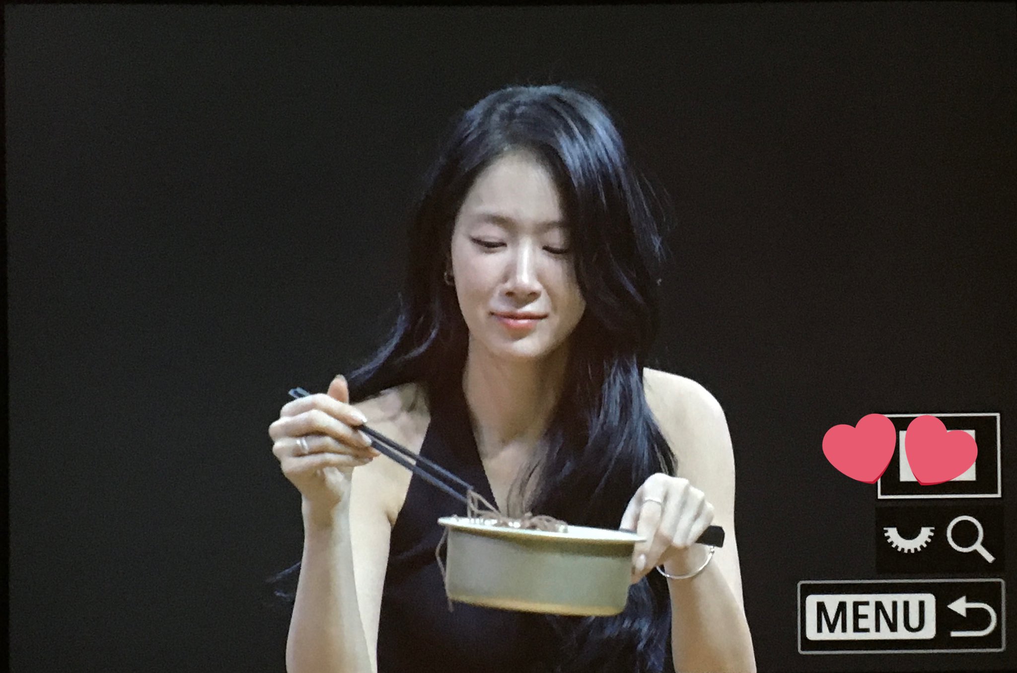 소유 팬 트위터(@xSw2ty_) 패션으로 보는 실패 없는 선택! 오젤 오젤 뱅글