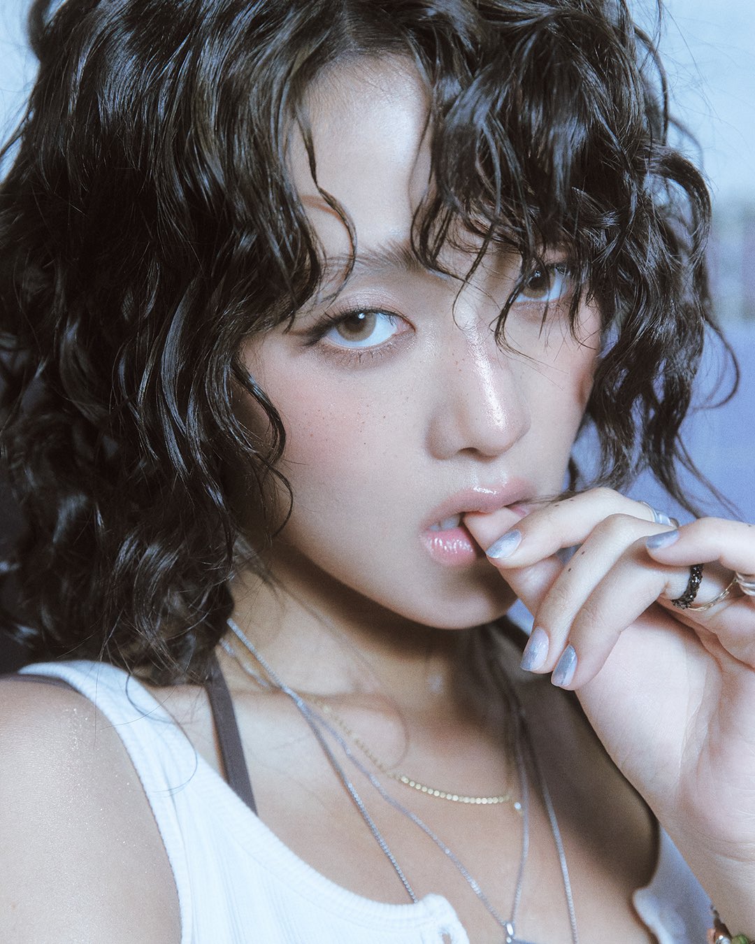 아이들 민니 Jewelry - K-beauty fashion trends 1