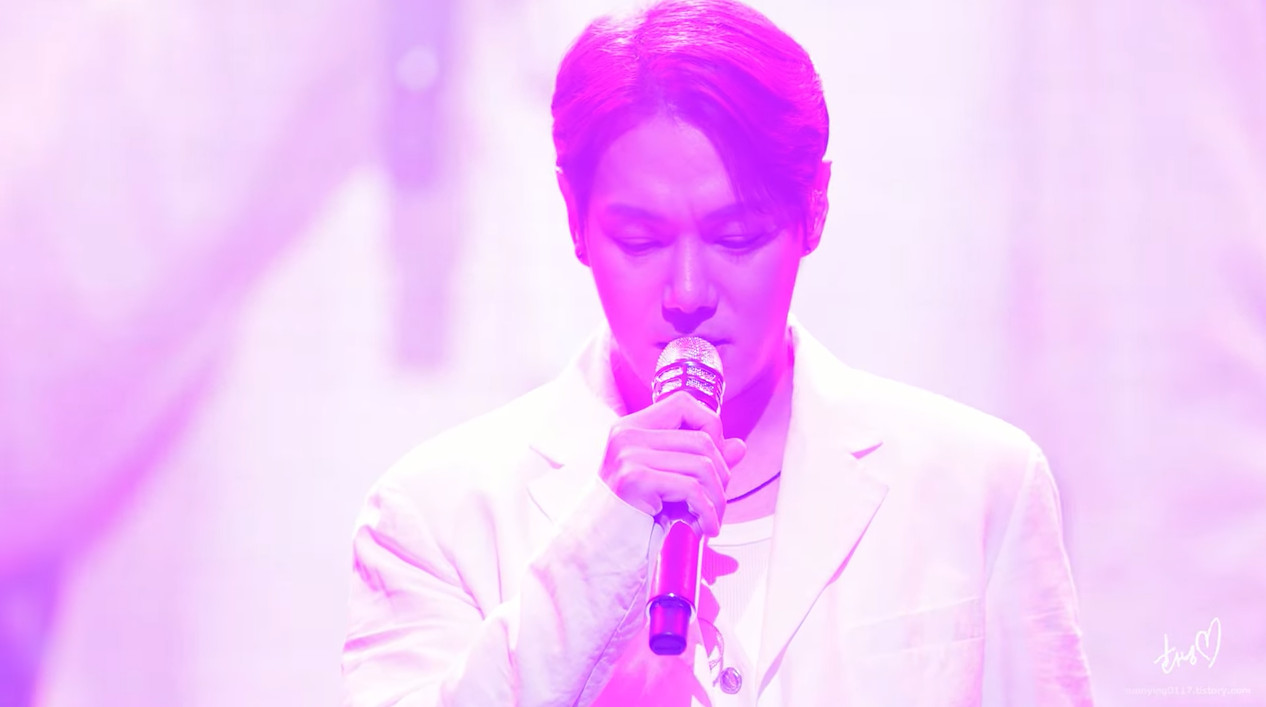 환희 목걸이 - 환희 팬 유튜브 (1128 충남도청문예회관 행사) 오젤(Ozel) 오젤 목걸이 착용 화보 5