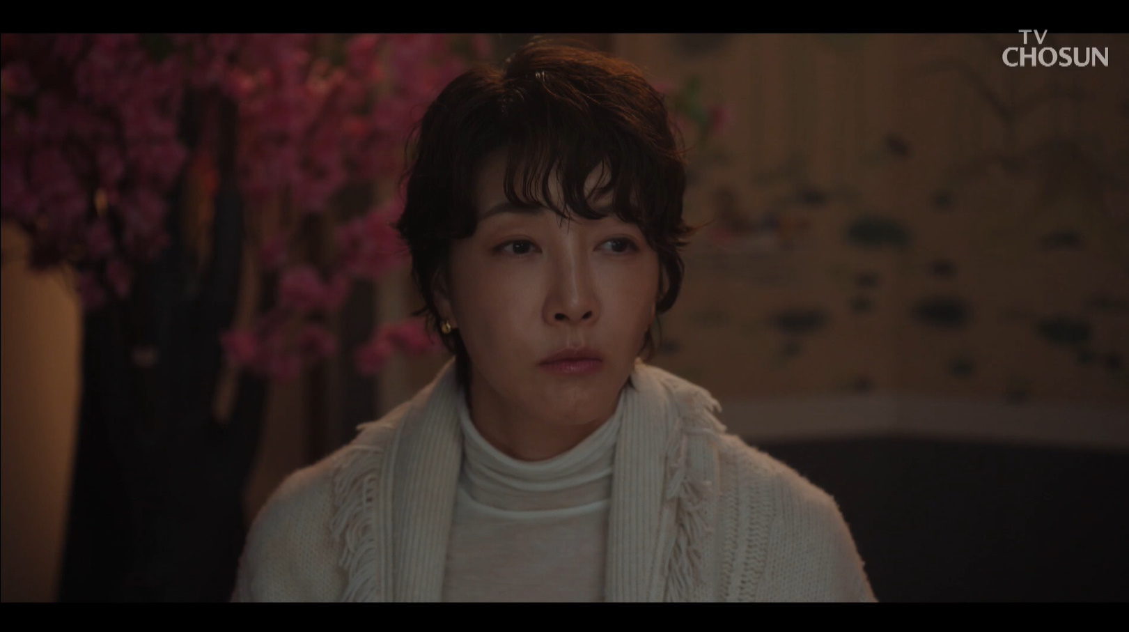 진서연 귀걸이 - TV조선 다음생은 없으니까 오젤(Ozel) 오젤 귀걸이 착용 화보 14