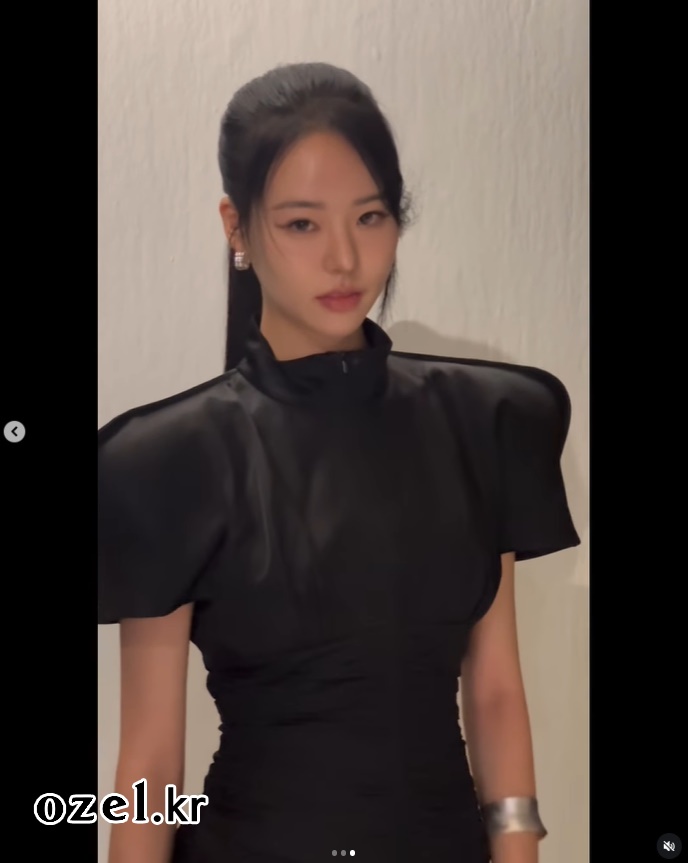 솔로지옥5 박희선 팔찌 - 박희선 공식 인스타그램 오젤(Ozel) 오젤 팔찌 착용 화보 7